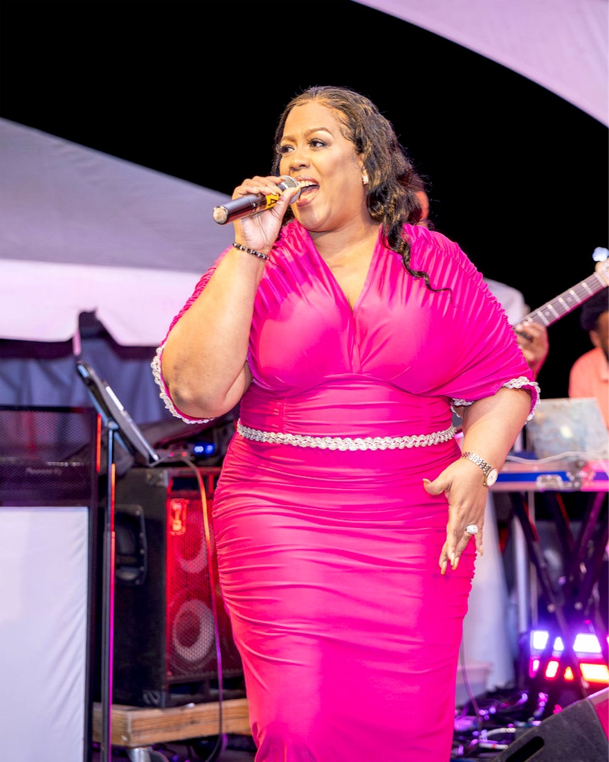 Queen B in pink at the festival